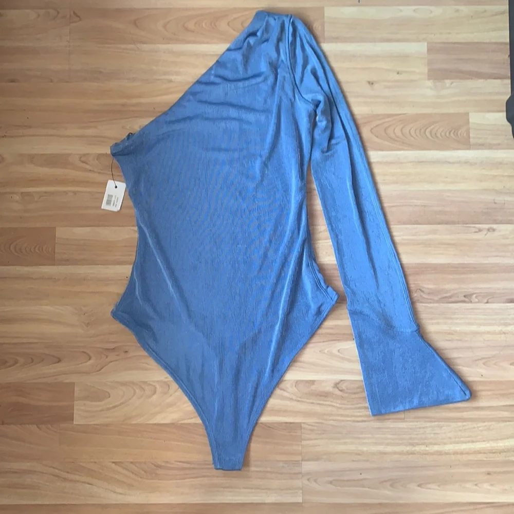 Alix NYC Designer one shoulder bodysuit size M - Picture 3 of 14